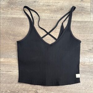 Vuori Black Sleeveless Cropped Camisole